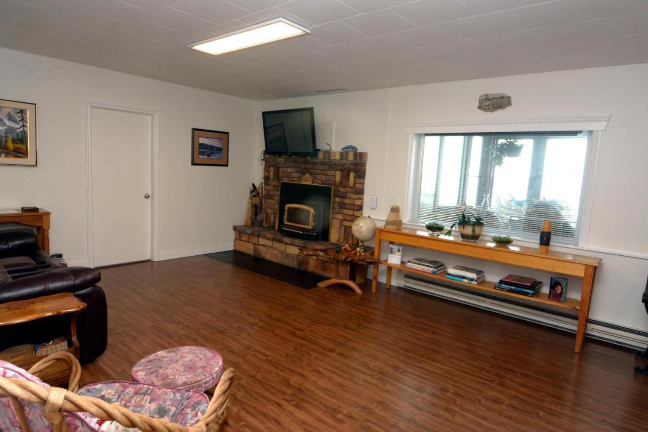 Oceanfront Paradise Comox Eksteriør bilde